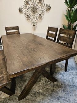 Sale... Sale... 6 pc Rustic Farmhouse Dining set... While supplies last!!