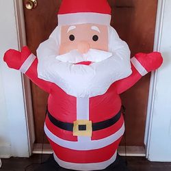Brand New! In Box! Airblown Inflatable Santa!