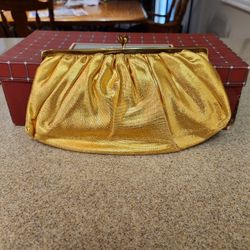 Vintage clutch/purse/handbag 