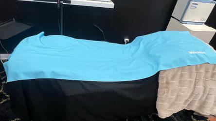 Esthetician bed