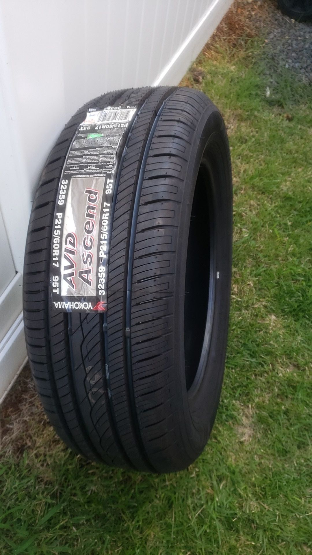 Avid Ascend p215/60R17