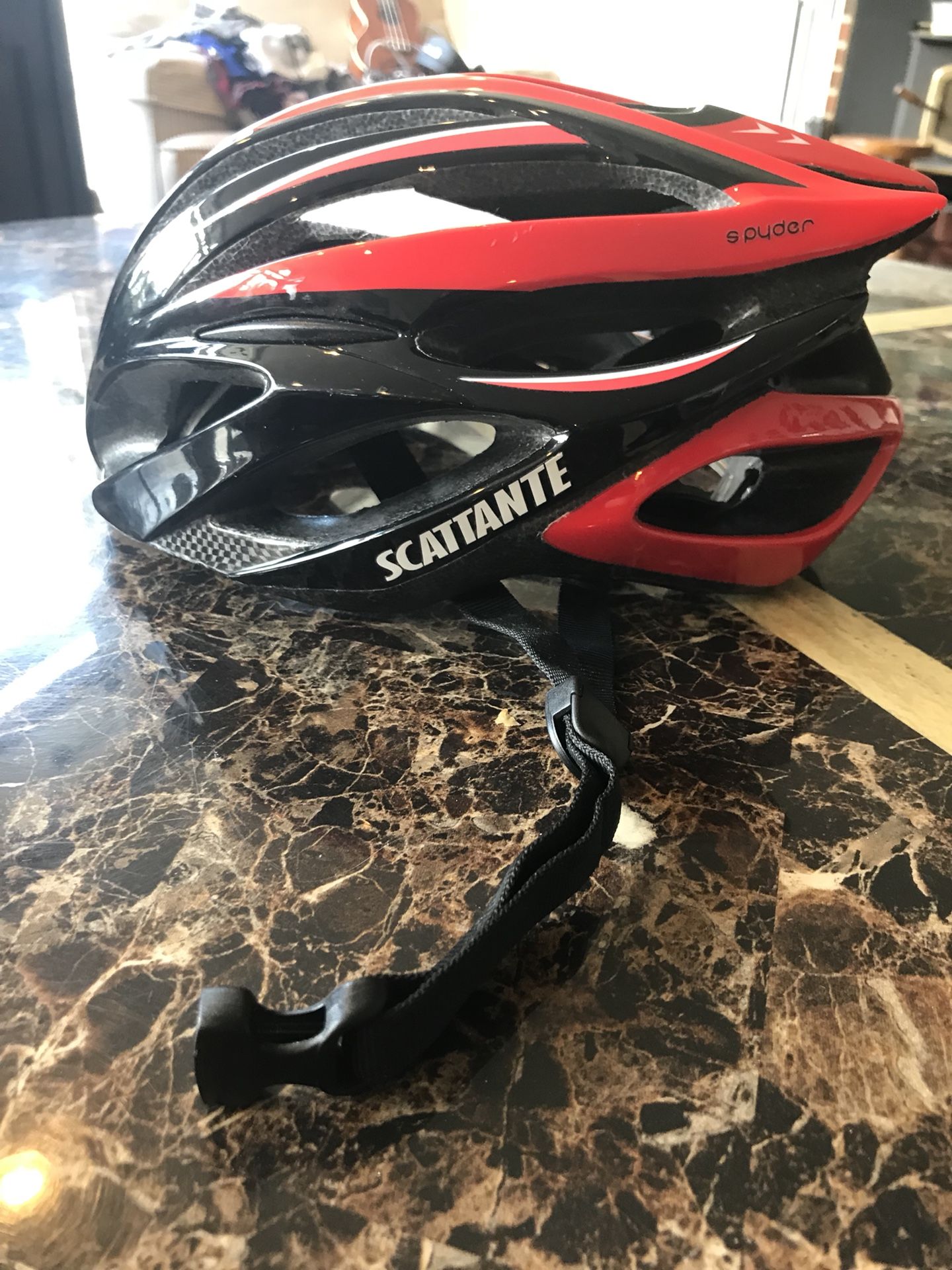 Scattante Spyder Bike Helmet