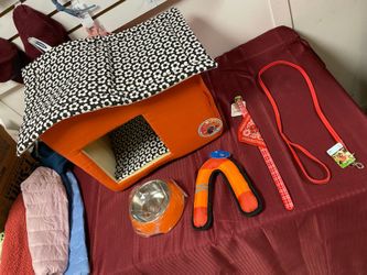 Pet house,bowl, toy,collar and leash