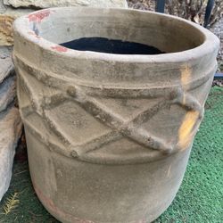 Clay planter pot 13 by 13