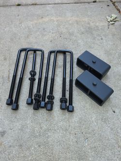 Rear Lift Blocks Kit 2 Inch 2007 to 2024 Chevy Silverado 1500 GMC Sierra 1500 - Suspension Parts