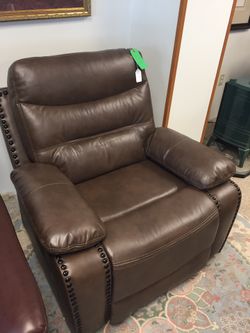 Recliner chair- new
