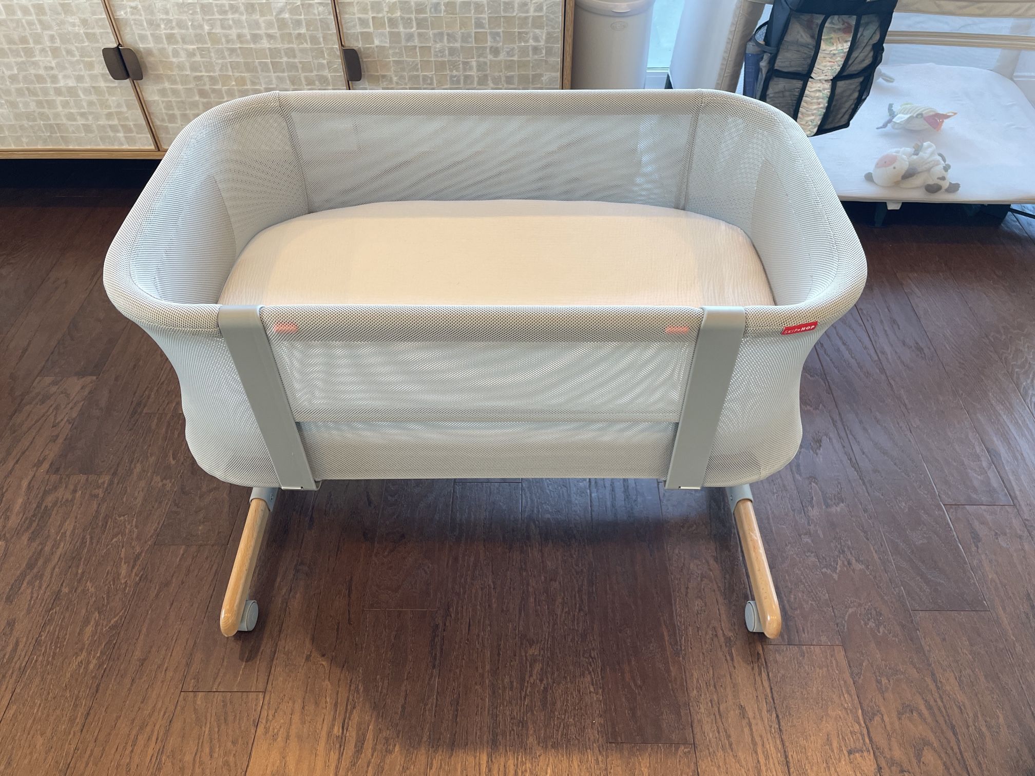 Skip Hop Bed side Bassinet