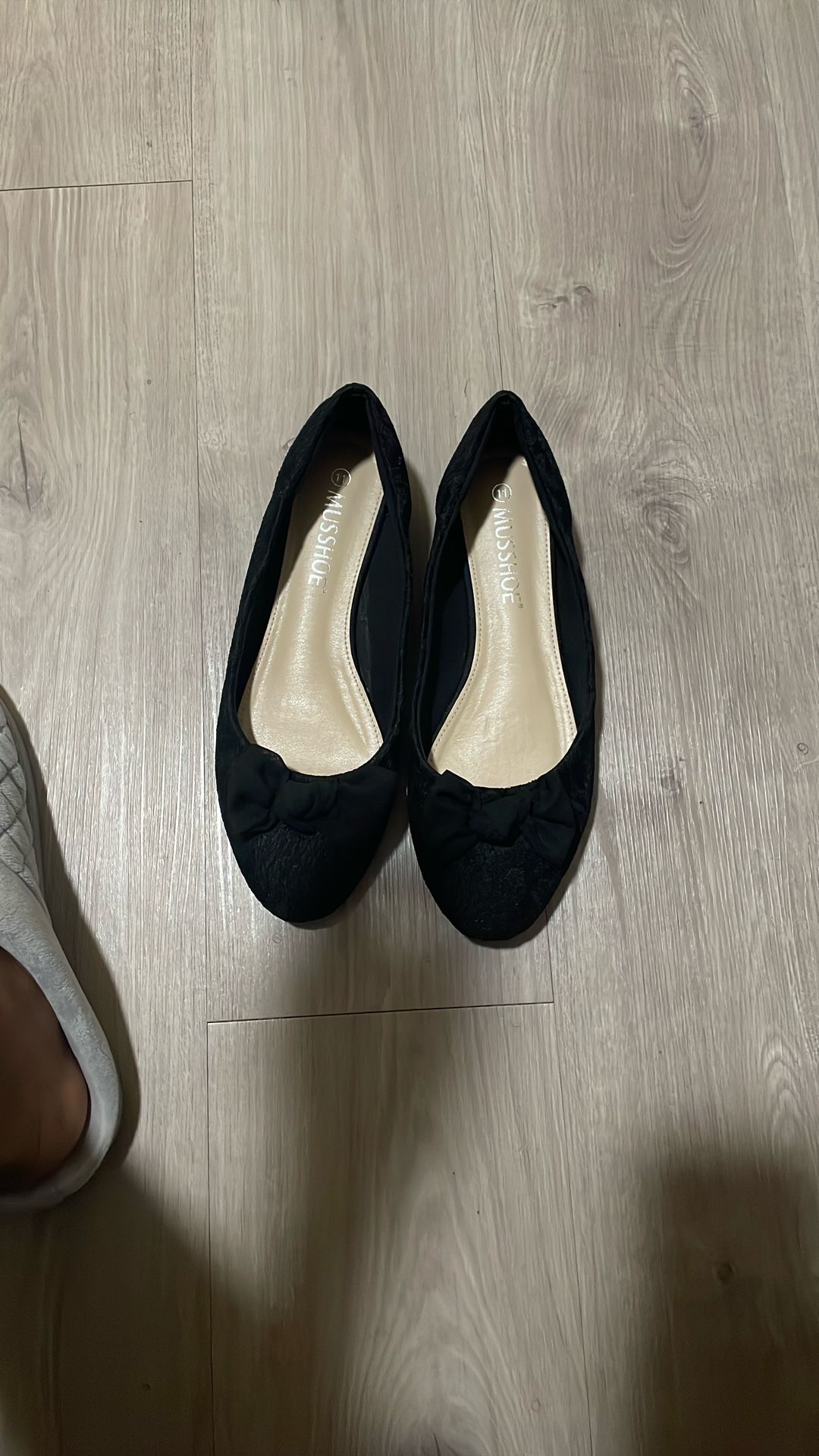 Musshoe Black Flats 