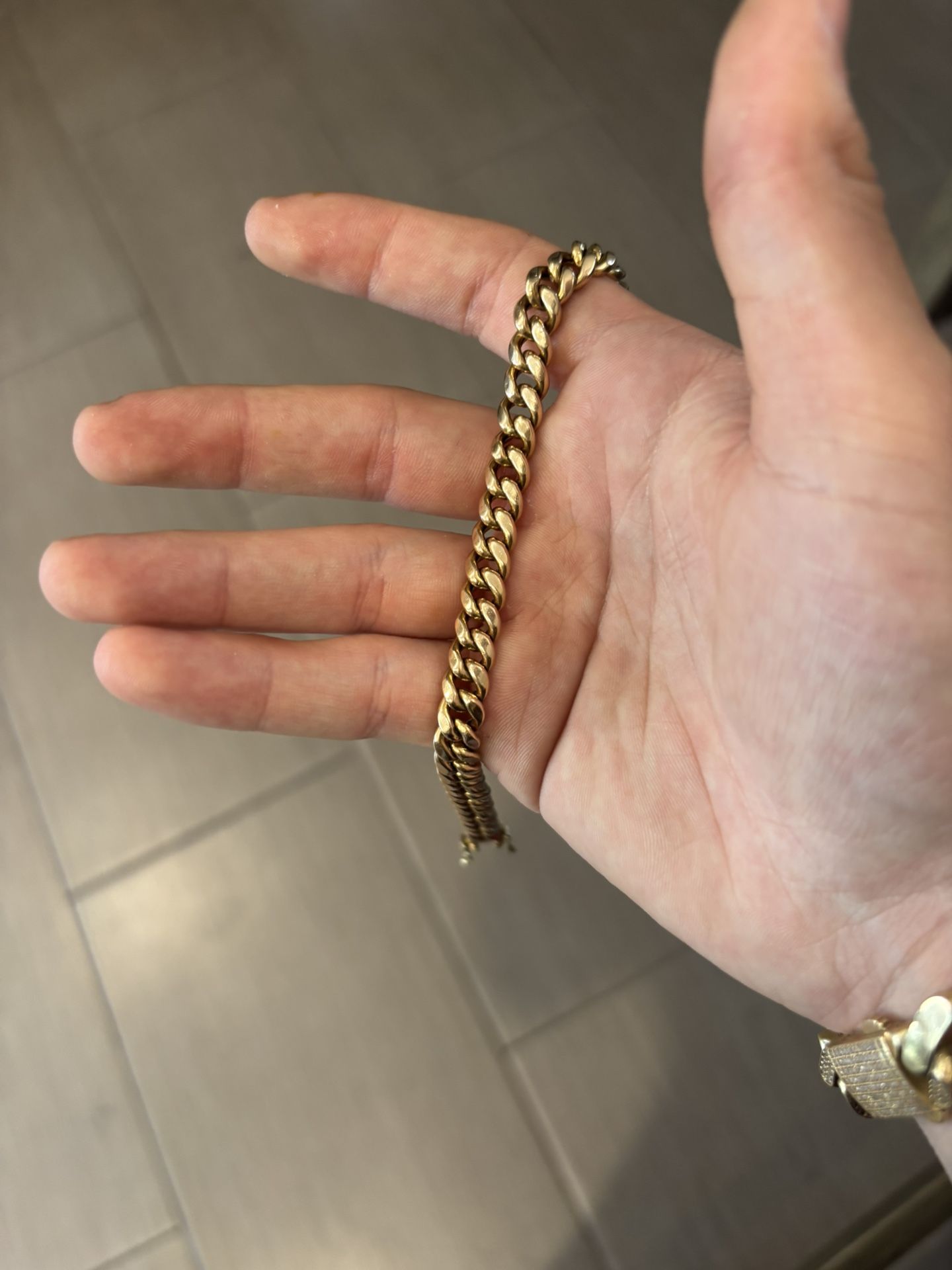 10K Gold Cuban Link Bracelet