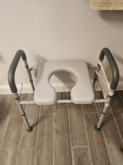 Brand New Toilet Seat Riser Never Used