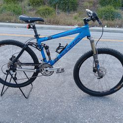 Kona Dawg Full Suzpension Mountain Bike Used Excellent Condition