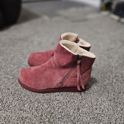 Bearpaw Women’s Suede Shearling Ankle Boots Size 12 Side Zip Winter Boots