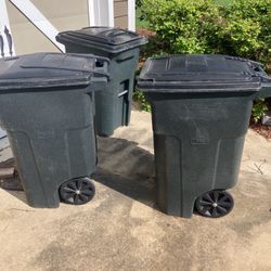 Rolling Garbage Cans (3) In Panama City Fl