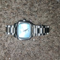 NIXON (WOMENS WATCH.60$)