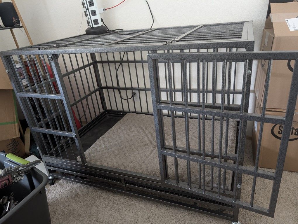 Heavy Duty Dog crate