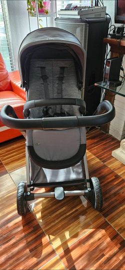 Lalo stroller seat reversible