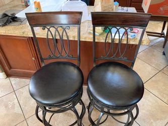 Barstool chairs!
