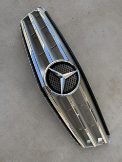 Mercedes Benz C250 Front Grill