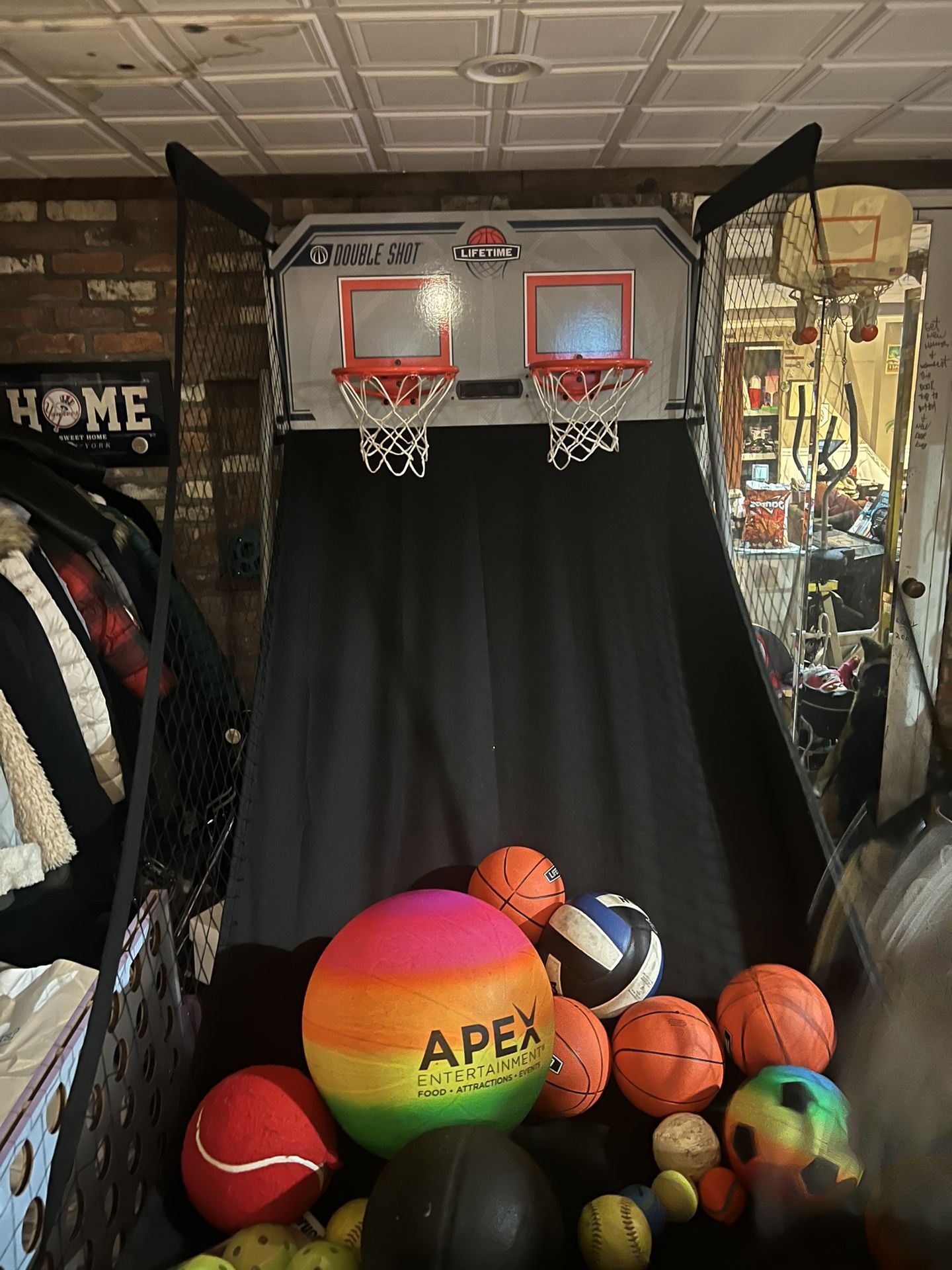 Hoops Indoor