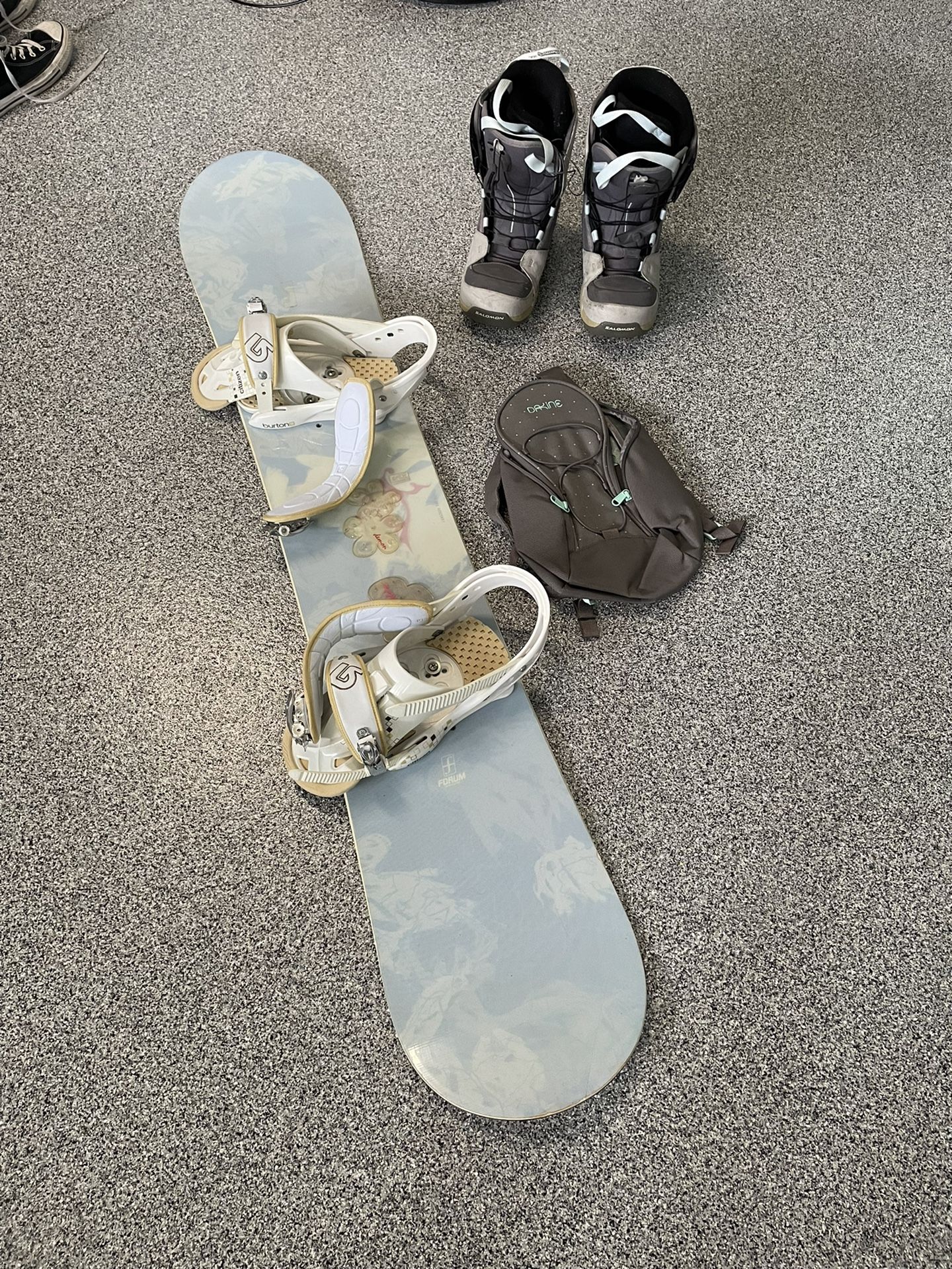 Woman’s Snowboard Package 