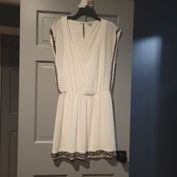 Sleeveless White Sequence Dress