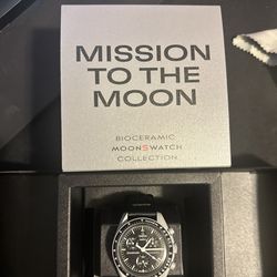 Mission To The Moon MoonSwatch