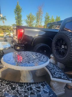 Mesa De Cemento Y Ceramica Nueva