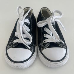 Infant Toddler Classic Black And White Converse Size 5
