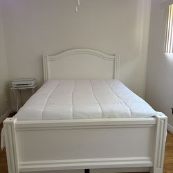 Queen Bed White (Frame Only)