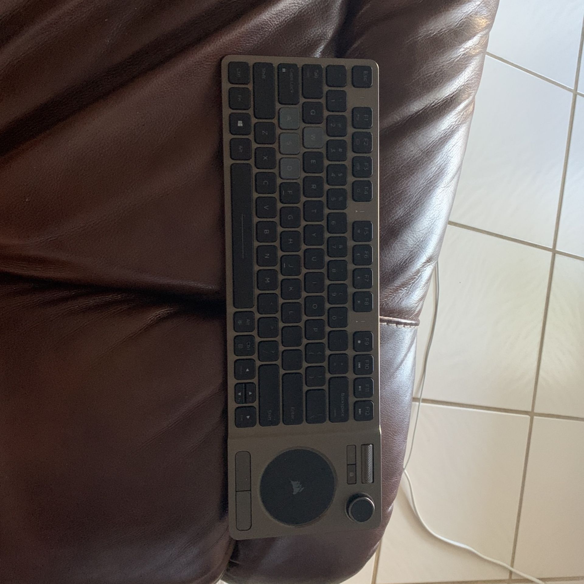 K83 Wireless Entertainment Keyboard Corsair