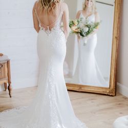 Wedding dress