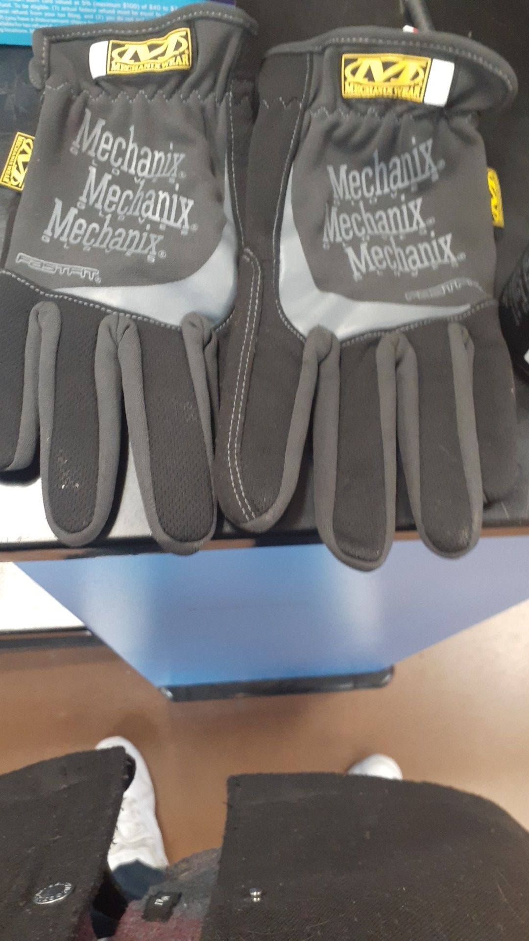 Mechanix Work Glove (Never been used)