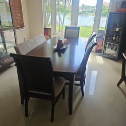 Dinning Table