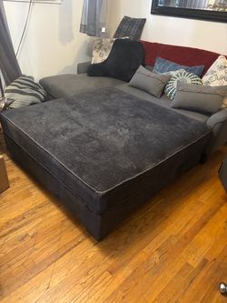 Dark blue very large ottoman