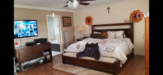 KING SIZE BEDROOM SET