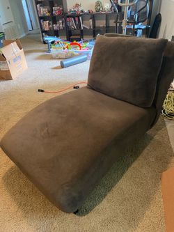 Chaise lounge