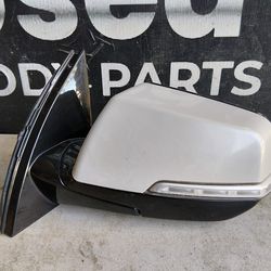 18-22  YRAVERSE LH MIRROR OEM. 36