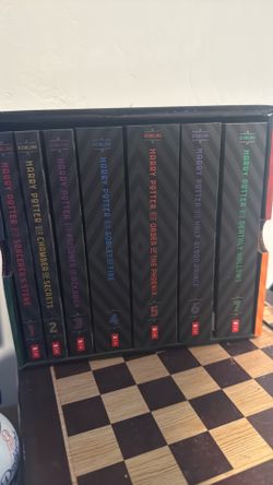 Full set Harry Potter $80 or trading what you can match