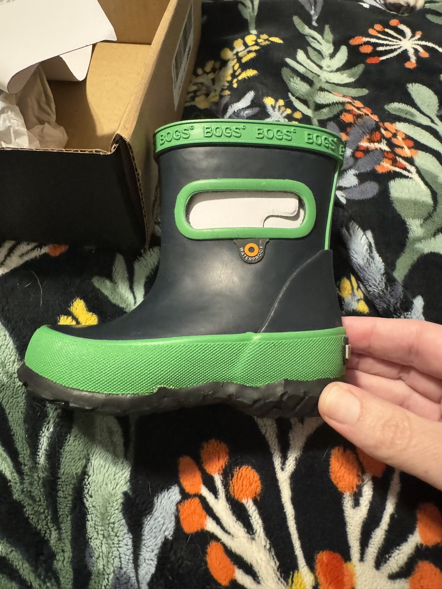 Toddler Bogs Band New