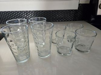 Set of 8 Drinking Glasses 4 Large 4 Small Set