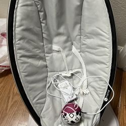 MamaRoo Baby Swing