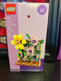 LEGO Flower Trellis Display (40683)