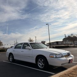 2007 Lincoln Town Car Signature