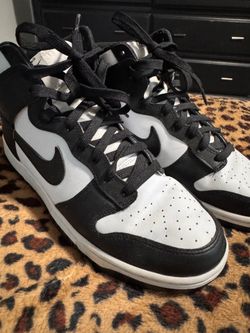 Mens 9 Nike Dunks Panda