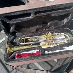 Prelude by Conn-Selmer Student Trumpet w/ Case – Excellent Condition