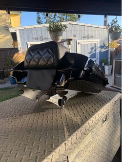 Tour pack