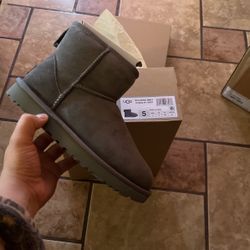 Brand New Uggs Mini 