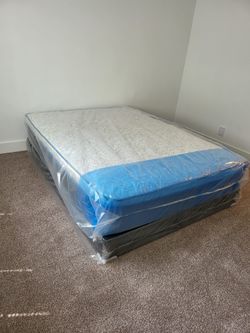 NEW FULL-SIZE PILLOW TOP MATTRESS AND BOX SPRING