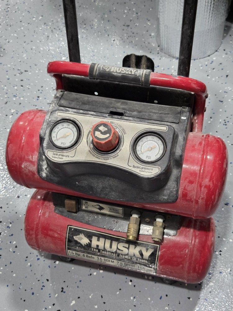 Husky Twin Stack Tank Compressor