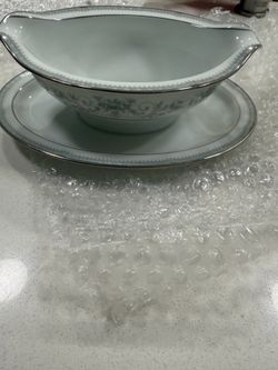 Serving dish